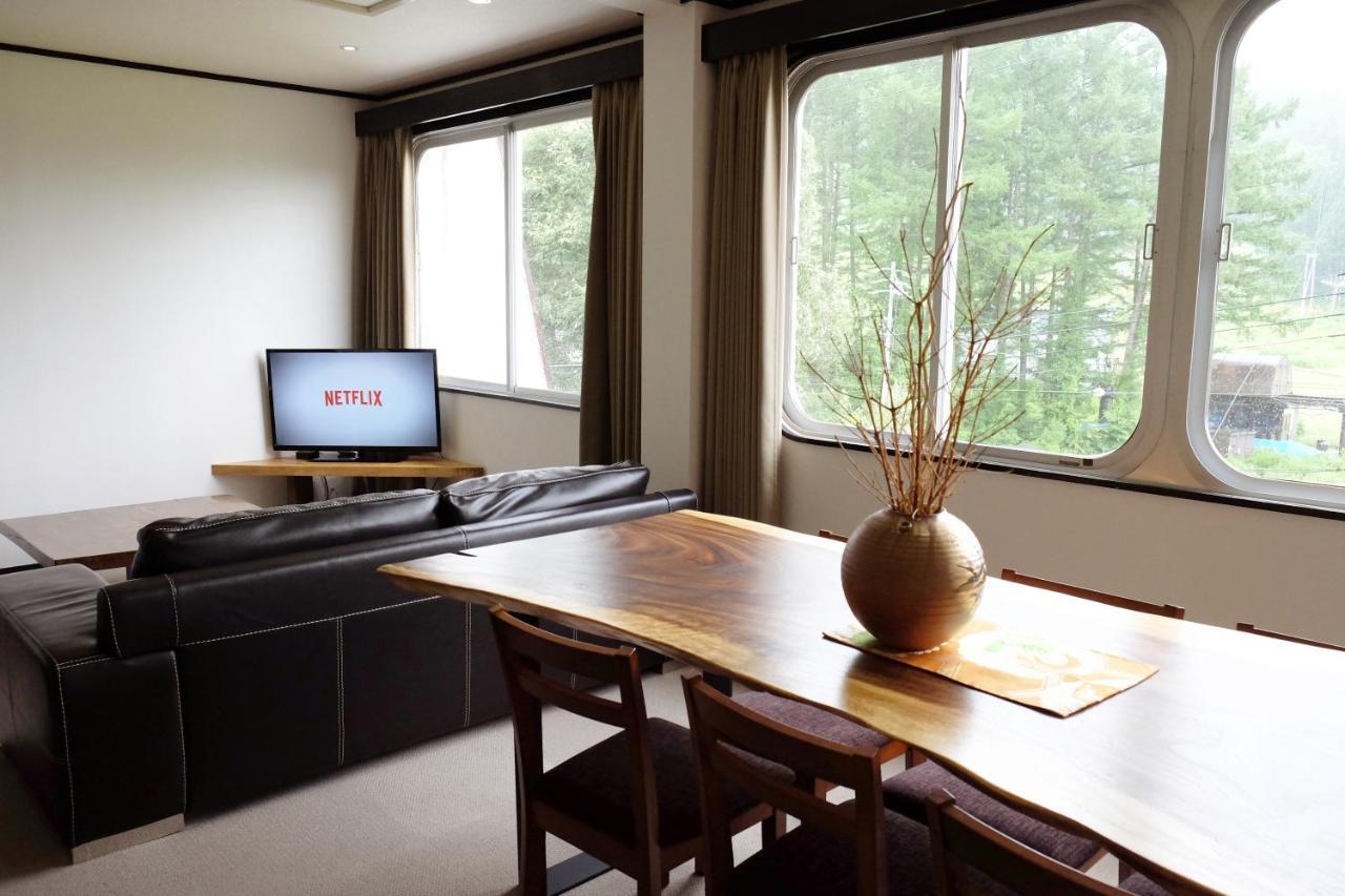 Ski-In, Ski-Out Iwatake Apartments Hakuba Zewnętrze zdjęcie