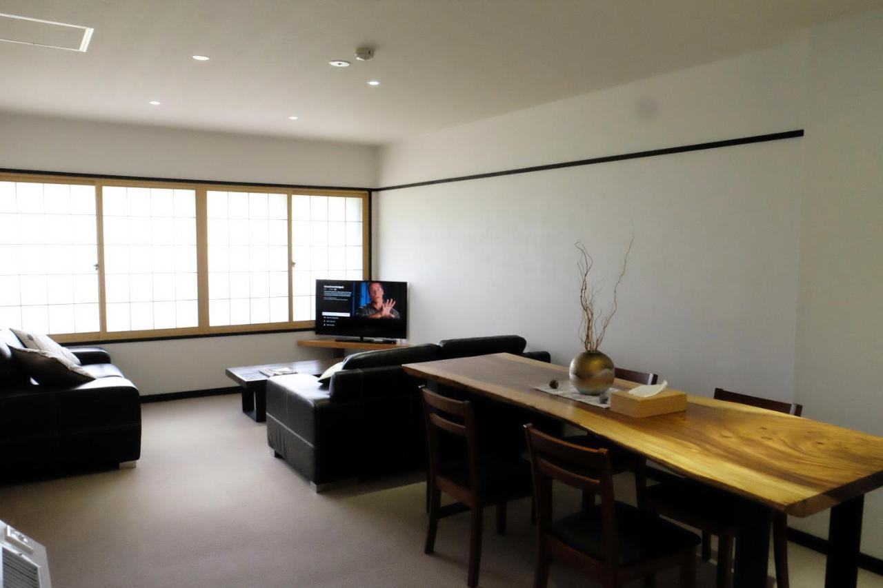 Ski-In, Ski-Out Iwatake Apartments Hakuba Zewnętrze zdjęcie